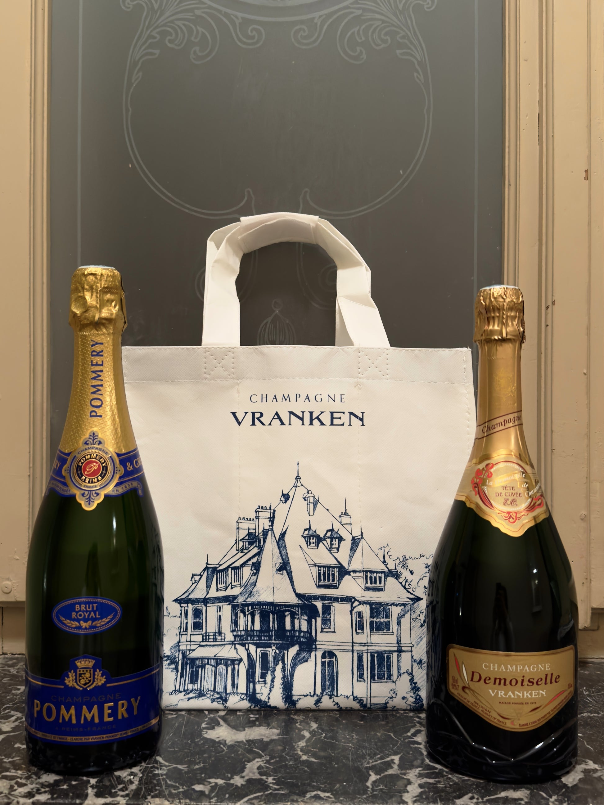 CHAMPAGNE POMMERY BRUT ROYAL 75 cL & CHAMPAGNE VRANKEN DEMOISELLE TÊTE DE CUVÉE E.O. BRUT 75 cL GIFT BAG