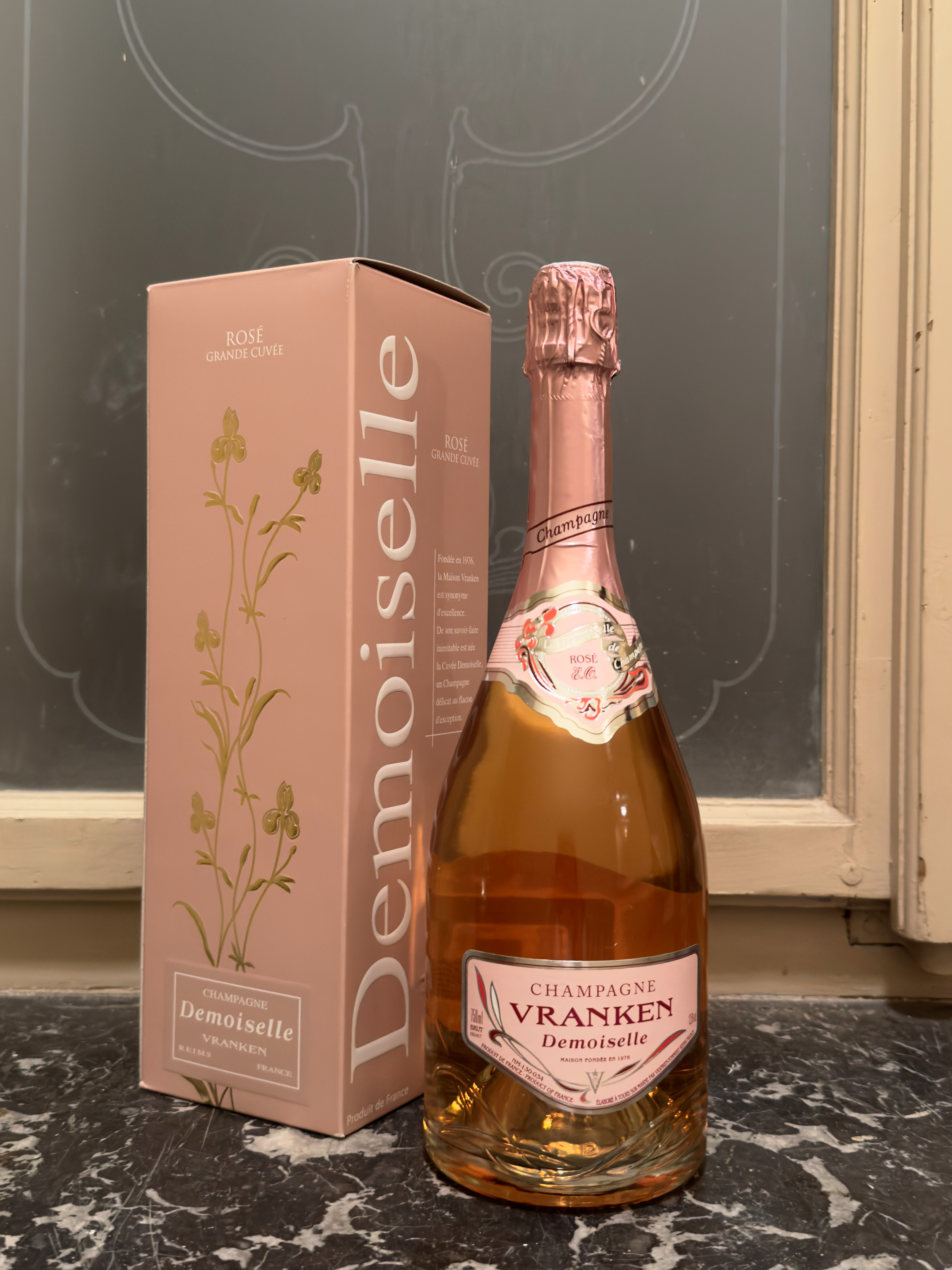 Promo Champagne Demoiselle Vranken Brut Rosé - Aop chez Colruyt Promo Champagne Demoiselle Vranken Brut Rosé - Aop chez Colruyt