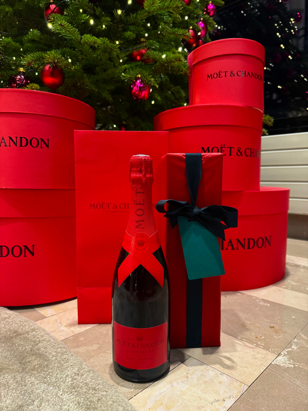 MOËT & CHANDON MOËT IMPÉRIAL BRUT RED LIMITED EDITION 75 cL GIFT BOX, GIFT BAG