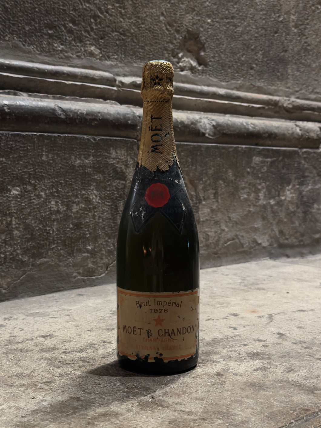 MOËT & CHANDON MOËT IMPÉRIAL 1976 VINTAGE 75 cL