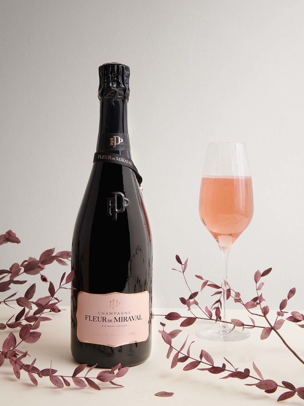 CHAMPAGNE FLEUR DE MIRAVAL EXCLUSIVEMENT ROSÉ ER1 I. 75 cL GIFT BOX