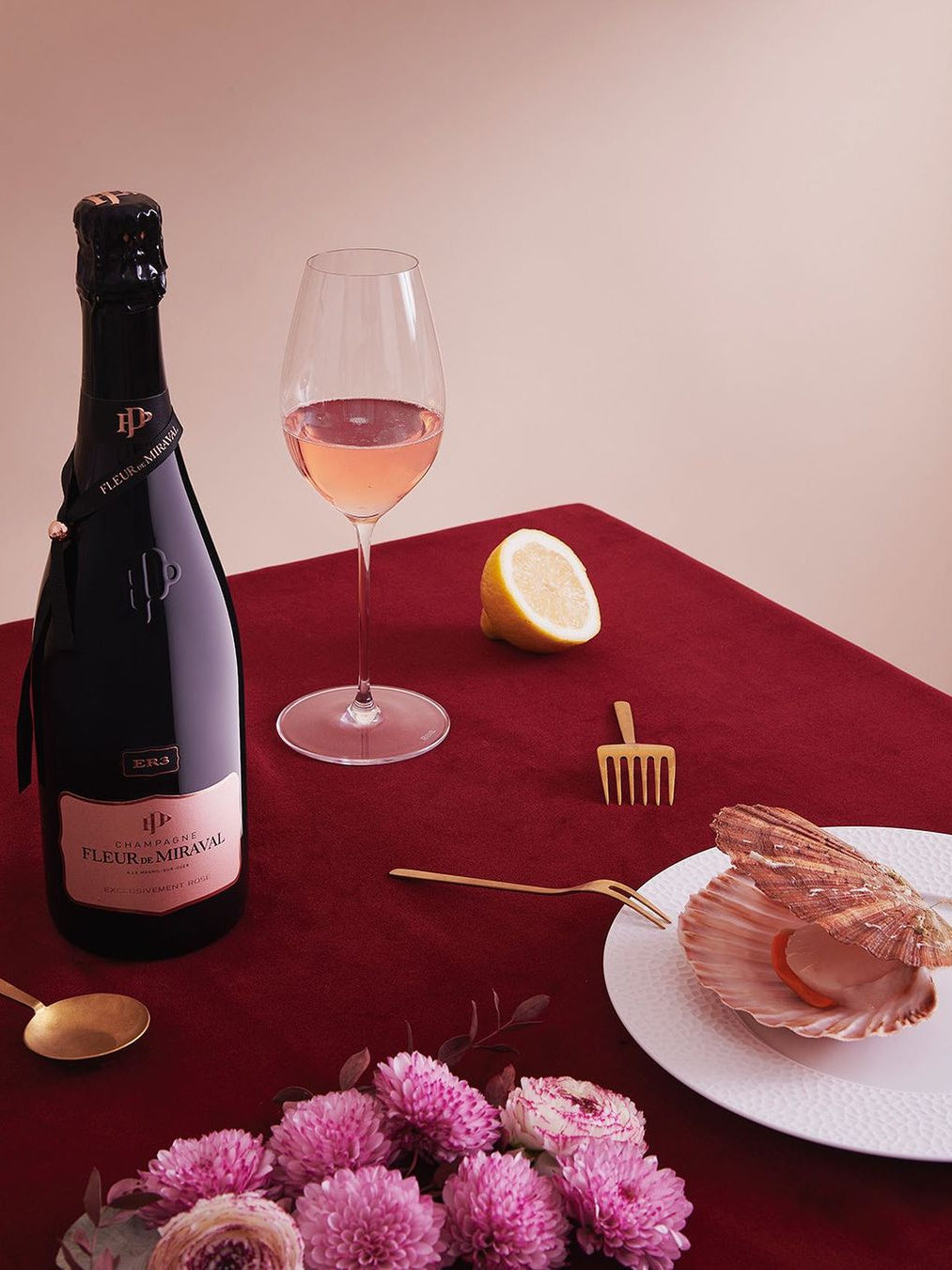 CHAMPAGNE FLEUR DE MIRAVAL EXCLUSIVEMENT ROSÉ ER3 III. 75 cL GIFT BOX