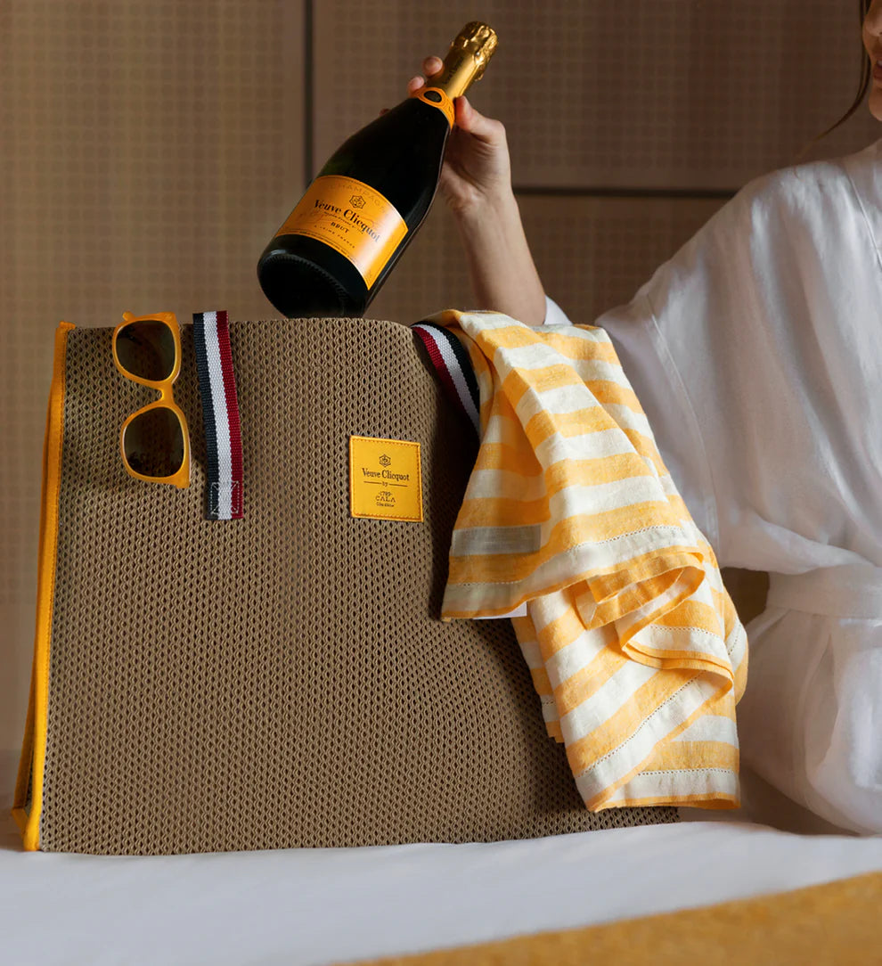 VEUVE CLICQUOT CALA BEACH BAG – BOUCHON VEUVE CLICQUOT CALA BEACH BAG – BOUCHON
