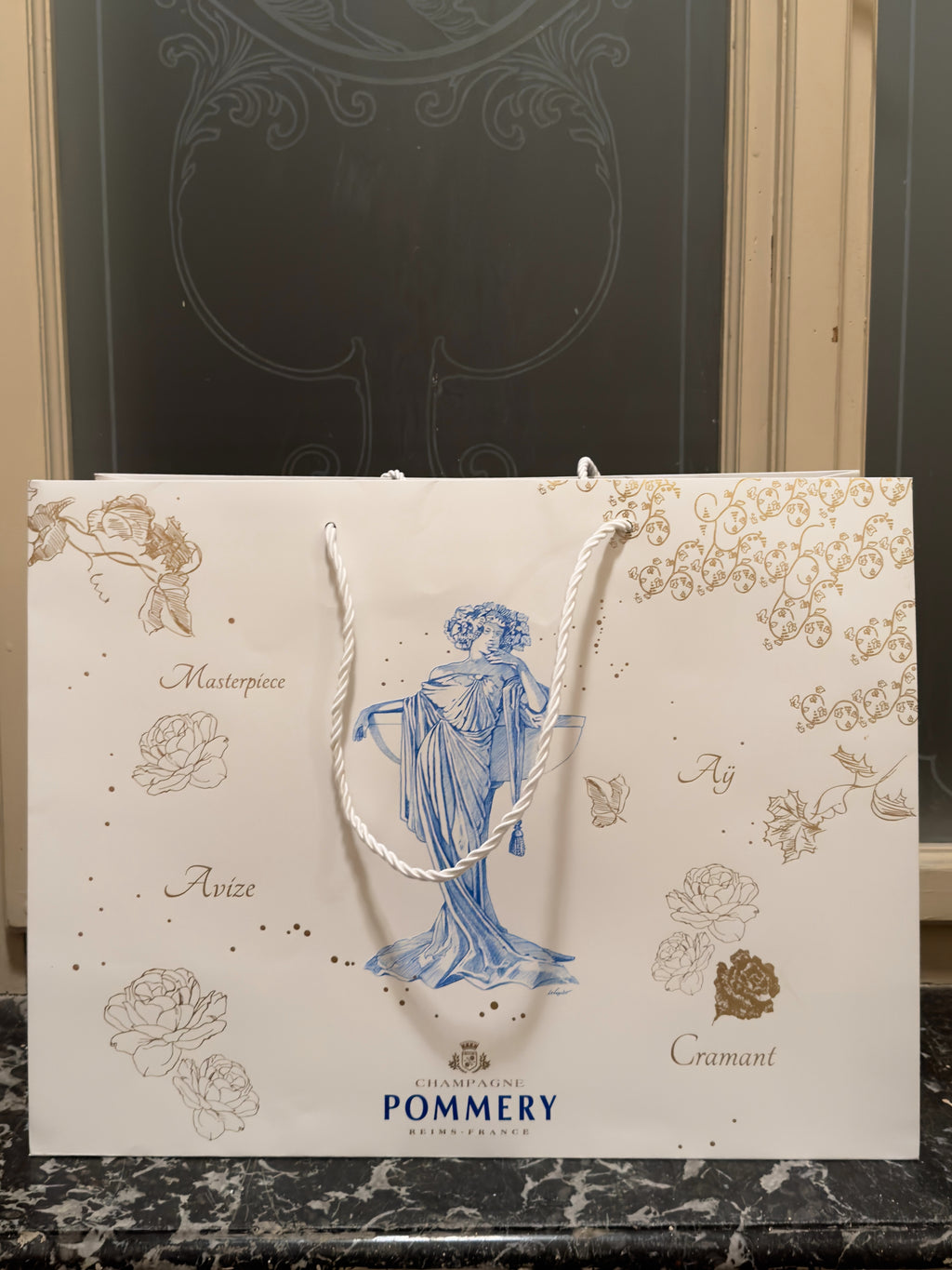 CHAMPAGNE POMMERY CUVÉE LOUISE BRUT 2005 75 cL GIFT BOX