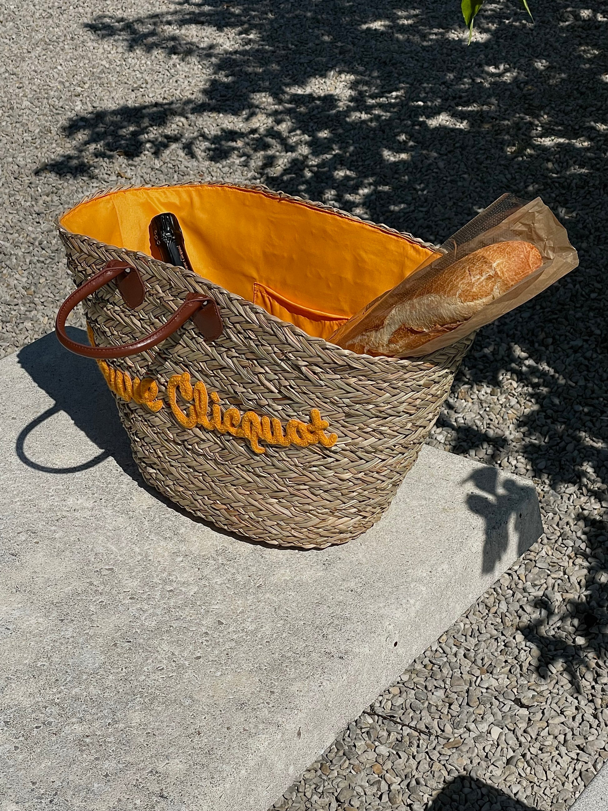 VEUVE CLICQUOT BEACH BASKET