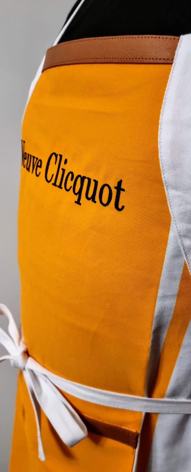VEUVE CLICQUOT RETRO TABLIER