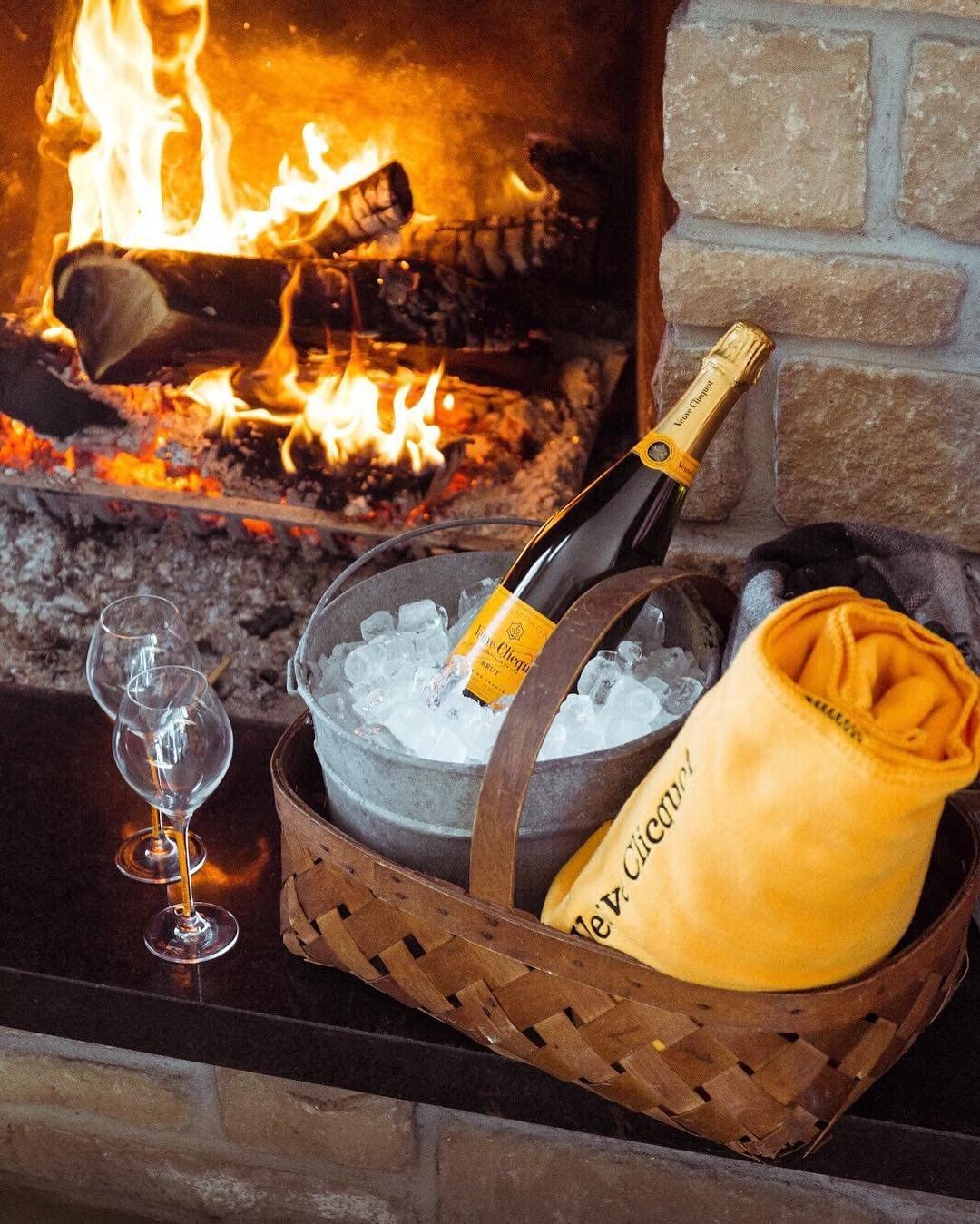 VEUVE CLICQUOT PLAID